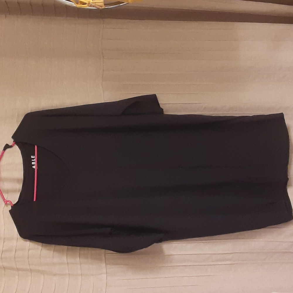ABLE nightgown